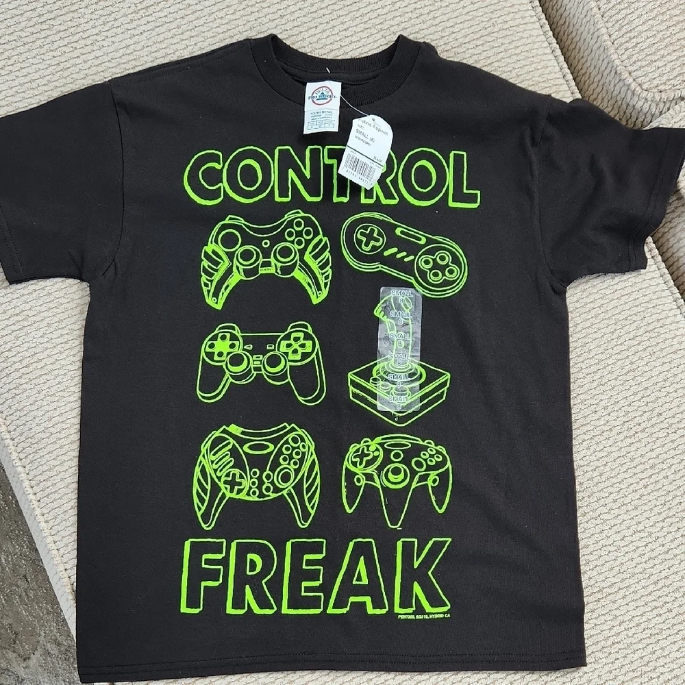 Control Freak Black T-Shirt, Youth Small, Size 8 NWT